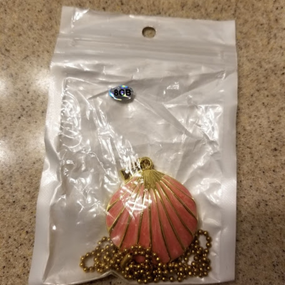 Sea Shell USB 8GB Necklace